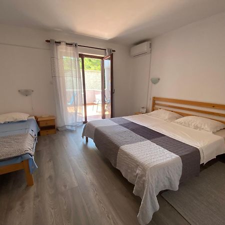 Apartments Lungomare プーラ エクステリア 写真