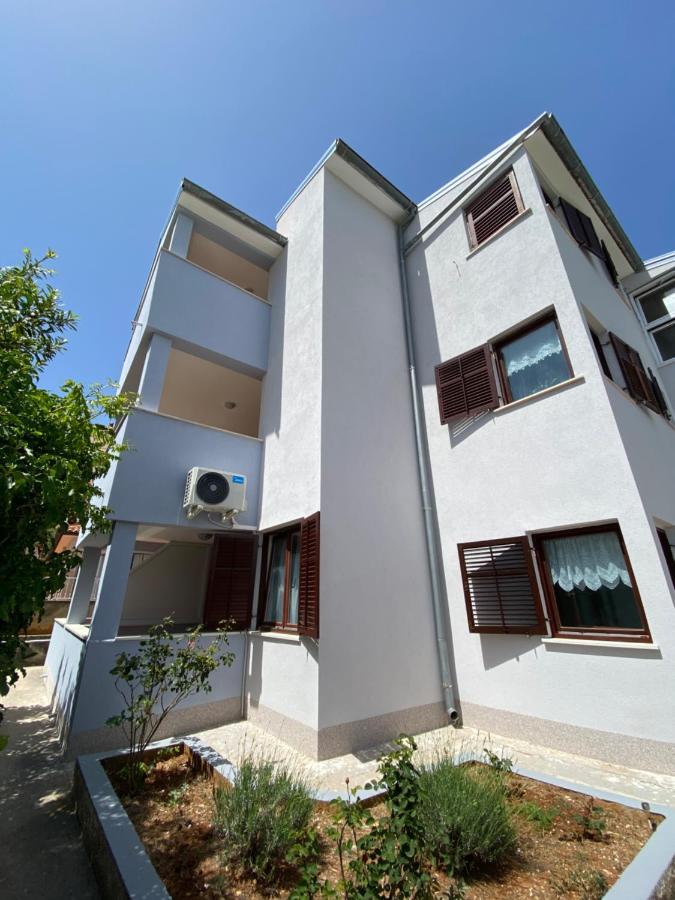 Apartments Lungomare プーラ エクステリア 写真