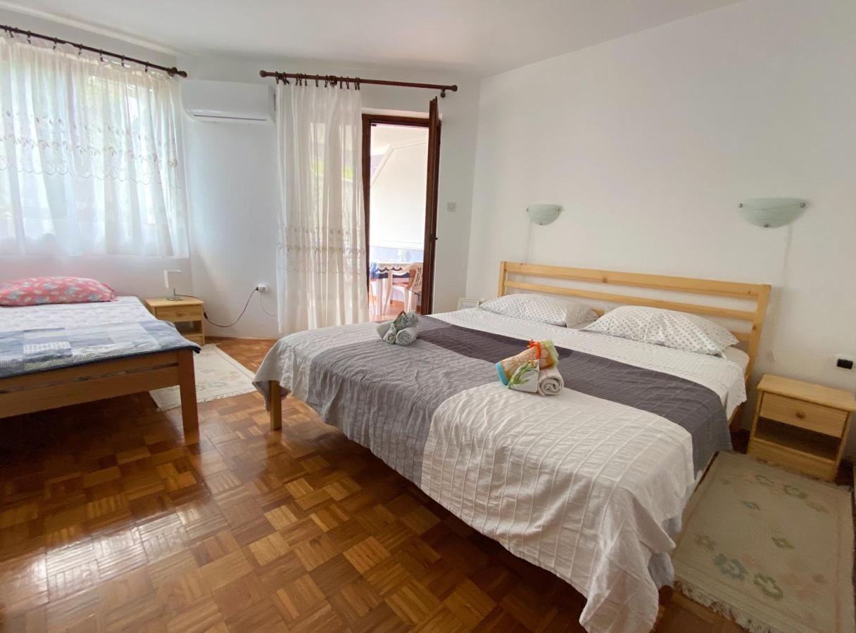 Apartments Lungomare プーラ エクステリア 写真