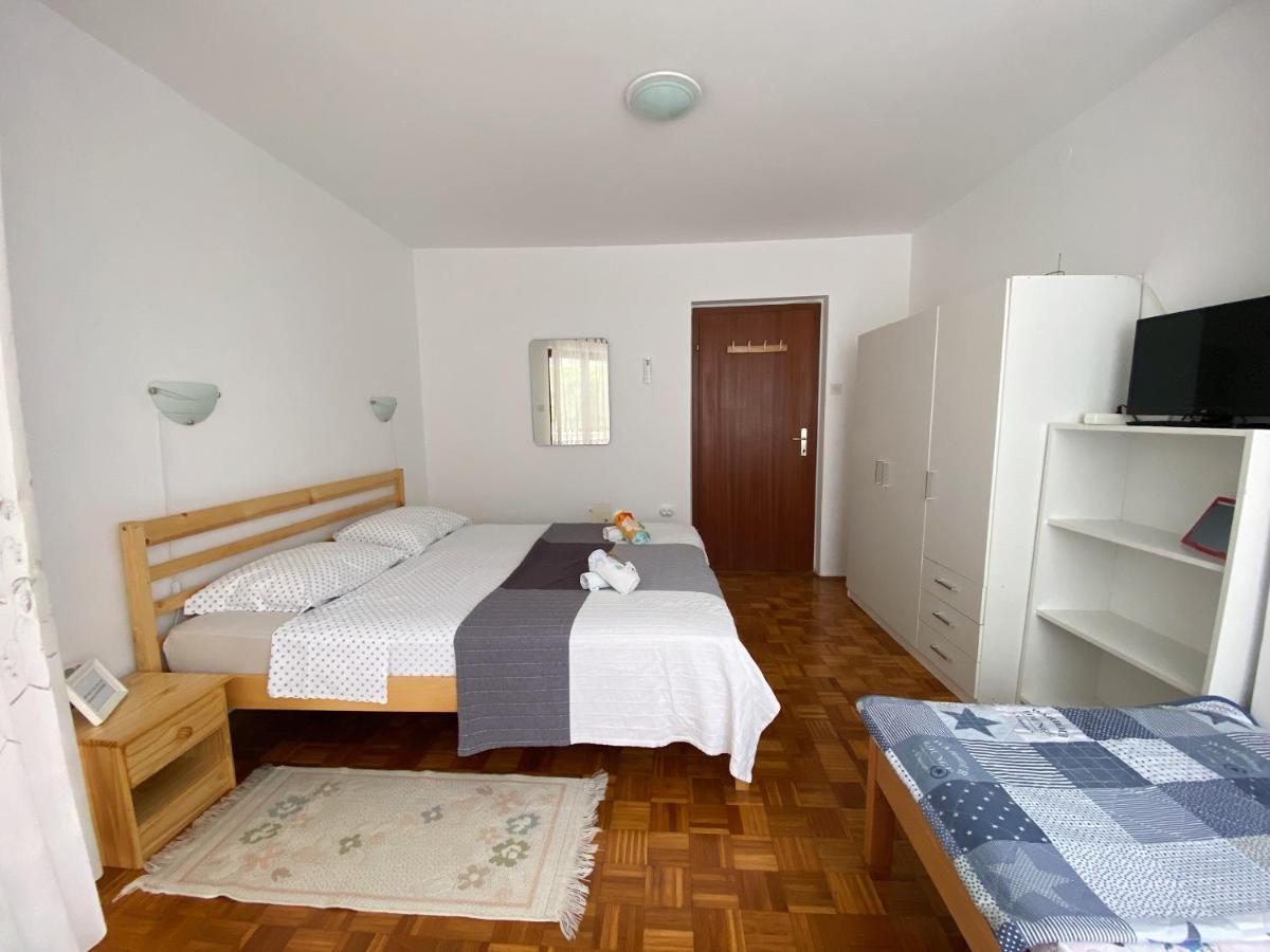 Apartments Lungomare プーラ エクステリア 写真