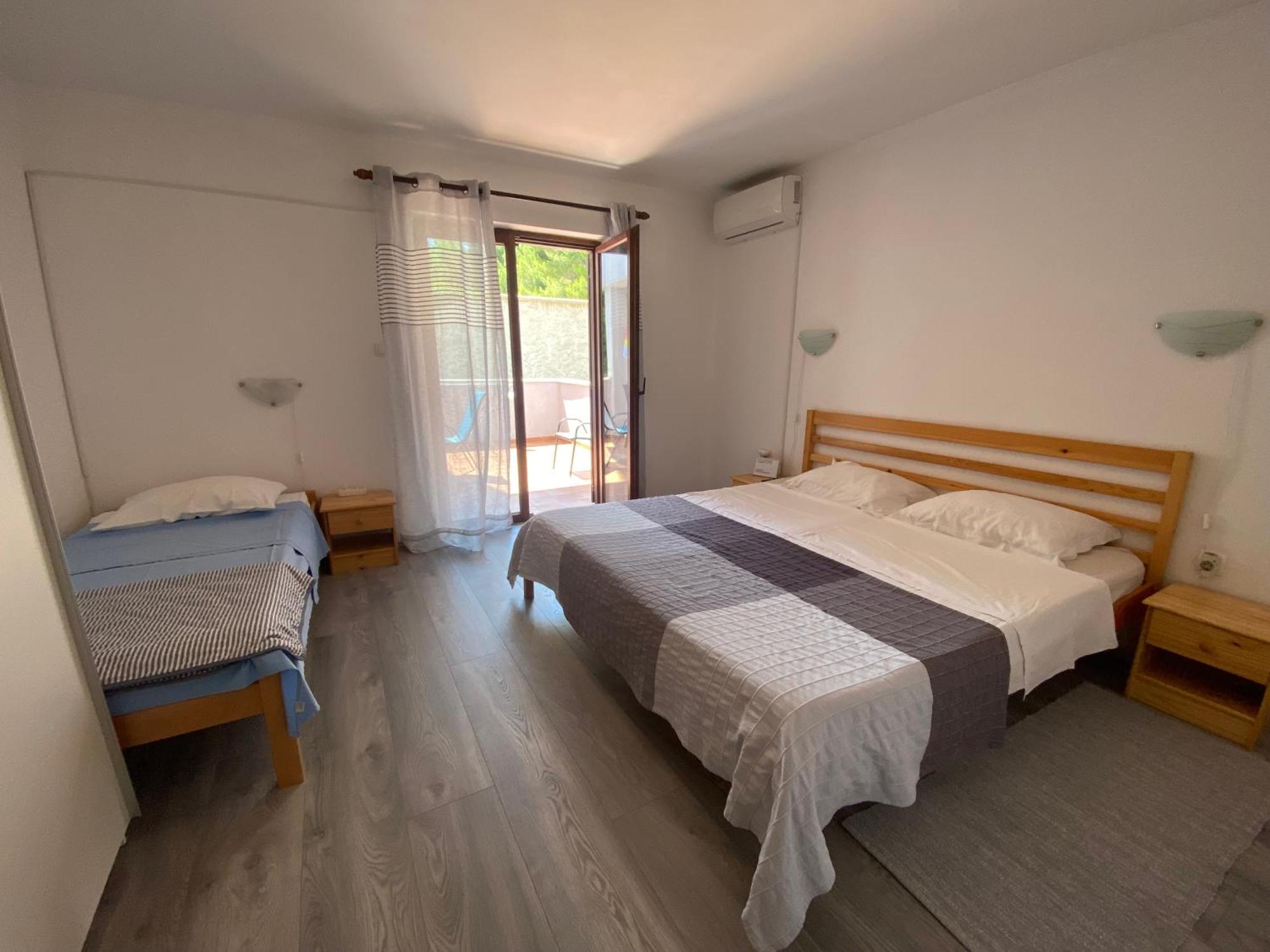 Apartments Lungomare プーラ エクステリア 写真
